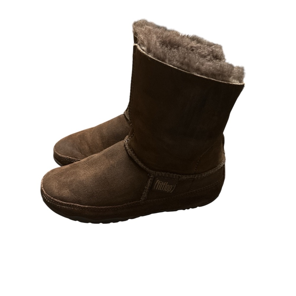 Fitflop Mukluk Sheepskin winter Boots,size 2